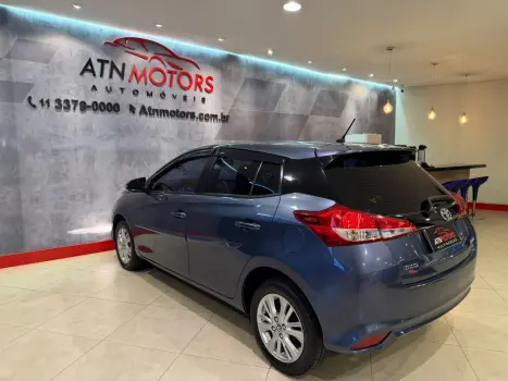 TOYOTA Yaris Hatch 1.3 16V 4P FLEX XL MULTIDRIVE AUTOM�TICO CVT, Foto 9