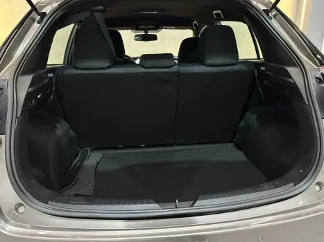 TOYOTA Yaris Hatch 1.3 16V 4P FLEX XL PLUS TECH MULTIDRIVE AUTOMÁTICO CVT, Foto 17