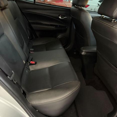 TOYOTA Yaris Hatch 1.5 16V 4P FLEX XS CONNECT MULTIDRIVE AUTOMÁTICO CVT, Foto 9