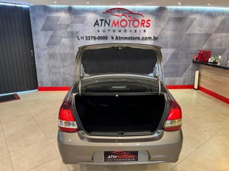 TOYOTA Yaris Sedan 1.5 16V 4P FLEX PLUS MULTIDRIVE AUTOM�TICO CVT, Foto 6