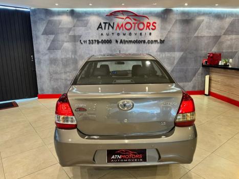 TOYOTA Yaris Sedan 1.5 16V 4P FLEX PLUS MULTIDRIVE AUTOM�TICO CVT, Foto 7