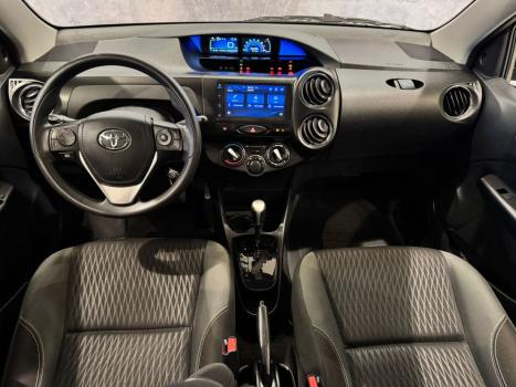 TOYOTA Yaris Sedan 1.5 16V 4P FLEX PLUS MULTIDRIVE AUTOM�TICO CVT, Foto 9