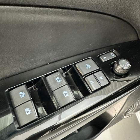 TOYOTA Yaris Sedan 1.5 16V 4P FLEX XLS CONNECT MULTIDRIVE AUTOM�TICO CVT, Foto 20