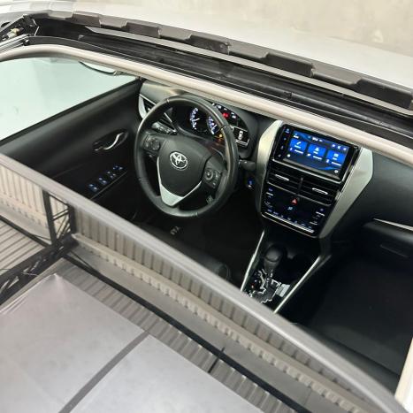 TOYOTA Yaris Sedan 1.5 16V 4P FLEX XLS CONNECT MULTIDRIVE AUTOM�TICO CVT, Foto 21