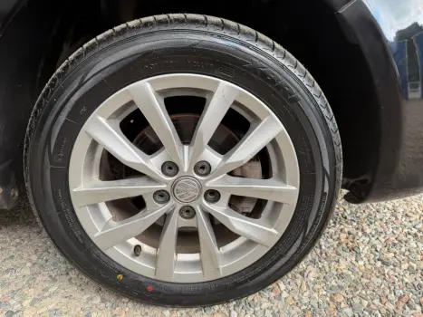 VOLKSWAGEN Fox 1.0 4P TRENDLINE FLEX, Foto 13