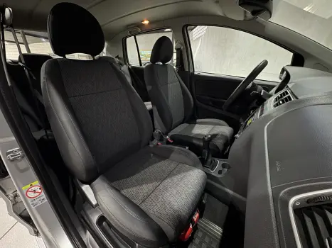 VOLKSWAGEN Fox 1.6 4P I-TREND FLEX, Foto 14
