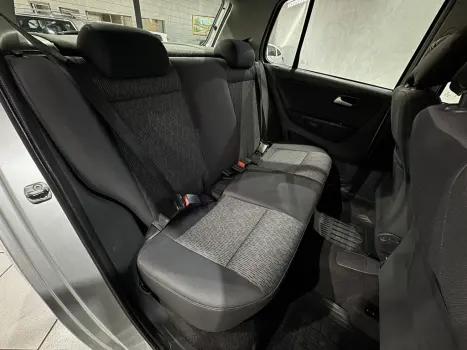 VOLKSWAGEN Fox 1.6 4P I-TREND FLEX, Foto 16