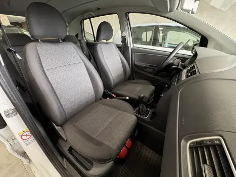 VOLKSWAGEN Fox 1.6 4P HIGHLINE FLEX, Foto 13