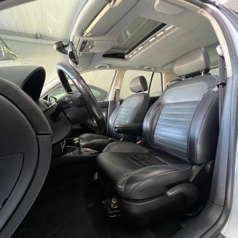 VOLKSWAGEN Golf 2.0 4P FLEX SPORTLINE AUTOM�TICO, Foto 12