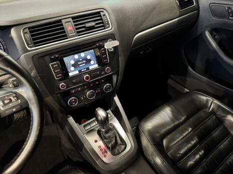 VOLKSWAGEN Jetta 2.0 4P COMFORTLINE TIPTRONIC AUTOM�TICO, Foto 13