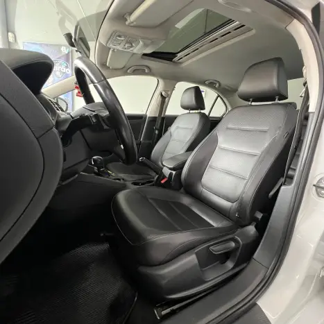 VOLKSWAGEN Jetta 2.0 4P FLEX COMFORTLINE TIPTRONIC AUTOM�TICO, Foto 8