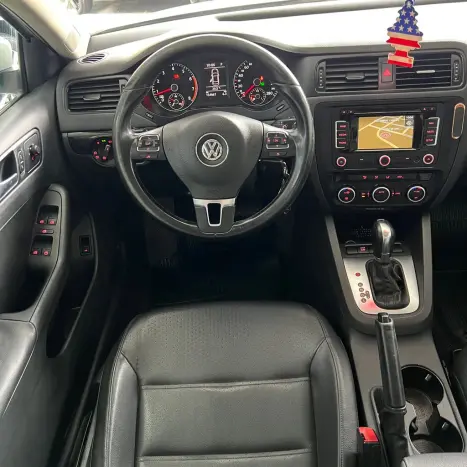 VOLKSWAGEN Jetta 2.0 4P FLEX COMFORTLINE TIPTRONIC AUTOM�TICO, Foto 9