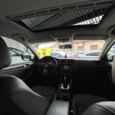VOLKSWAGEN Jetta 2.0 4P FLEX COMFORTLINE TIPTRONIC AUTOM�TICO, Foto 12