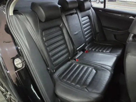 VOLKSWAGEN Jetta 2.0 4P 350 TSI GLI AUTOM�TICO DSG, Foto 10