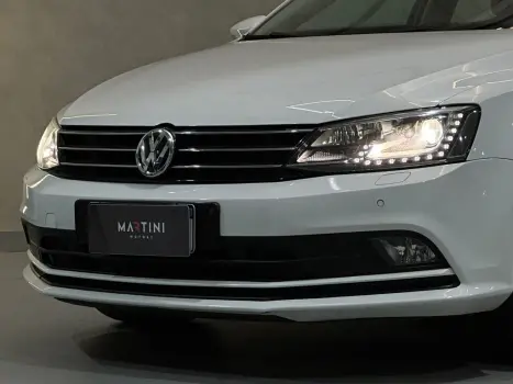 VOLKSWAGEN Jetta 2.0 4P TSI HIGHLINE 200 CV AUTOMÁTICO, Foto 2