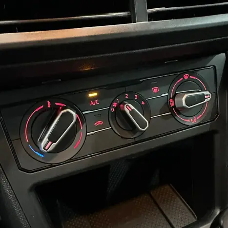 VOLKSWAGEN Nivus 1.0 4P FLEX 200 TSI COMFORTLINE TURBO AUTOMTICO, Foto 16