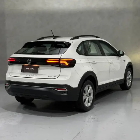 VOLKSWAGEN Nivus 1.0 4P FLEX 200 TSI COMFORTLINE TURBO AUTOMTICO, Foto 4