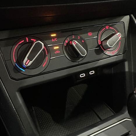 VOLKSWAGEN Nivus 1.0 4P FLEX 200 TSI COMFORTLINE TURBO AUTOMTICO, Foto 13