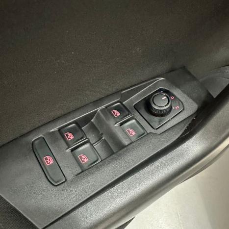 VOLKSWAGEN Nivus 1.0 4P FLEX 200 TSI COMFORTLINE TURBO AUTOMTICO, Foto 15