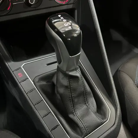 VOLKSWAGEN Nivus 1.0 4P FLEX 200 TSI COMFORTLINE TURBO AUTOM�TICO, Foto 15