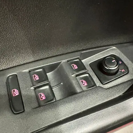 VOLKSWAGEN Nivus 1.0 4P FLEX 200 TSI COMFORTLINE TURBO AUTOM�TICO, Foto 17