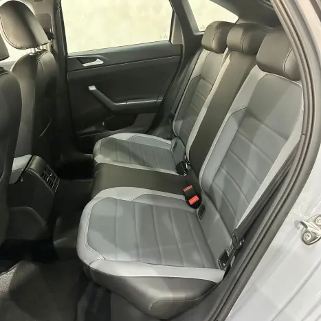 VOLKSWAGEN Nivus 1.0 4P FLEX 200 TSI HIGHLINE TURBO AUTOM�TICO, Foto 23