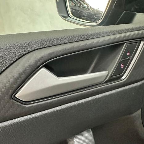 VOLKSWAGEN Nivus 1.0 4P FLEX 200 TSI HIGHLINE TURBO AUTOM�TICO, Foto 18