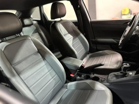 VOLKSWAGEN Nivus 1.0 4P FLEX 200 TSI HIGHLINE TURBO AUTOM�TICO, Foto 12