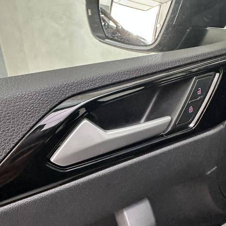 VOLKSWAGEN Nivus 1.0 4P FLEX 200 TSI HIGHLINE TURBO AUTOM�TICO, Foto 17