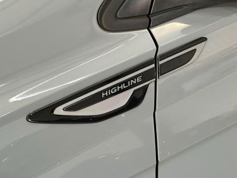 VOLKSWAGEN Nivus 1.0 4P FLEX 200 TSI HIGHLINE TURBO AUTOM�TICO, Foto 22