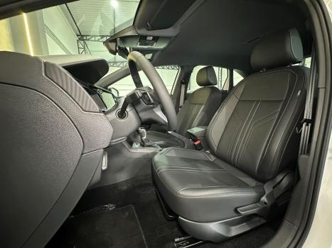 VOLKSWAGEN Nivus 1.0 4P FLEX 200 TSI HIGHLINE TURBO AUTOMÁTICO, Foto 9