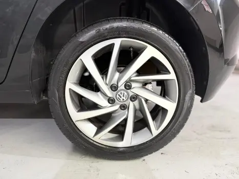 VOLKSWAGEN Polo Hatch 1.0 12V 4P 200 TSI HIGHLINE AUTOM�TICO, Foto 13