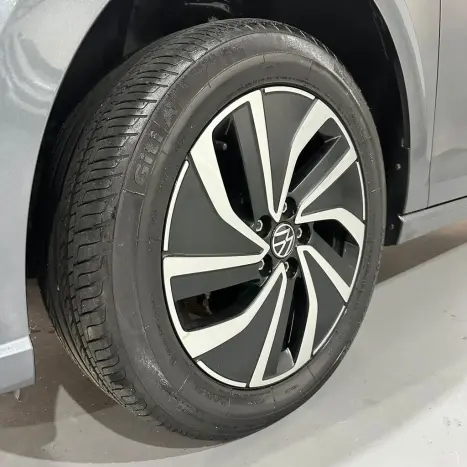 VOLKSWAGEN Polo Hatch 1.0 4P 170 TSI HIGHLINE AUTOM�TICO, Foto 26