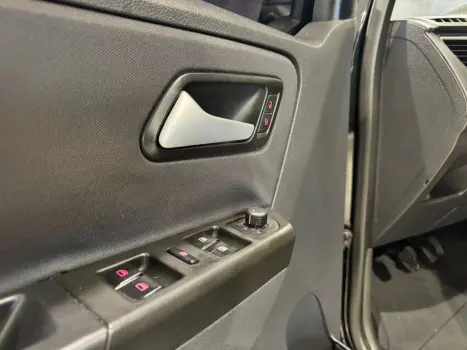 VOLKSWAGEN Space Fox 1.6 4P FLEX TREND, Foto 16