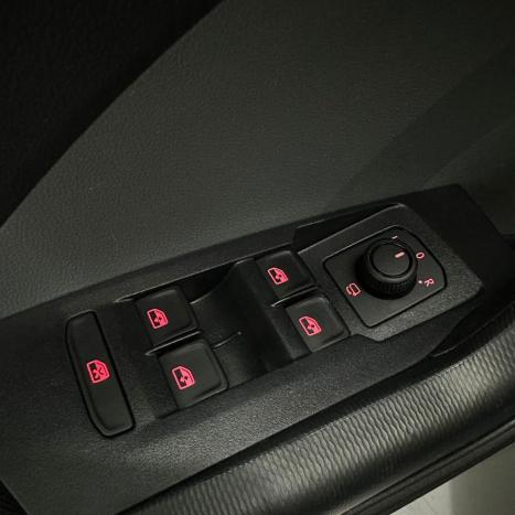 VOLKSWAGEN T-Cross 1.0 4P 200 TSI FLEX, Foto 17