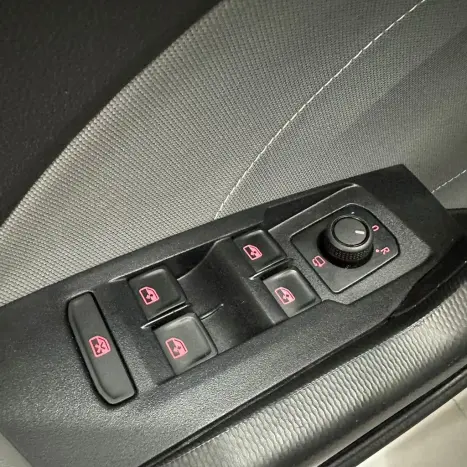 VOLKSWAGEN T-Cross 1.0 4P 200 TSI FLEX COMFORTLINE AUTOMTICO, Foto 16