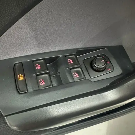 VOLKSWAGEN T-Cross 1.0 4P 200 TSI FLEX SENSE AUTOM�TICO, Foto 17