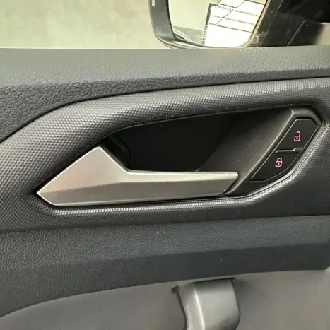 VOLKSWAGEN T-Cross 1.0 4P 200 TSI FLEX SENSE AUTOM�TICO, Foto 17