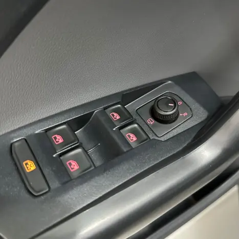 VOLKSWAGEN T-Cross 1.0 4P 200 TSI FLEX COMFORTLINE AUTOM�TICO, Foto 16