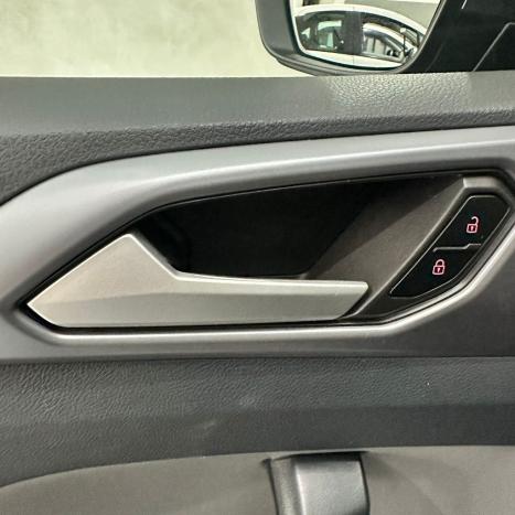 VOLKSWAGEN T-Cross 1.0 4P 200 TSI FLEX COMFORTLINE AUTOM�TICO, Foto 17