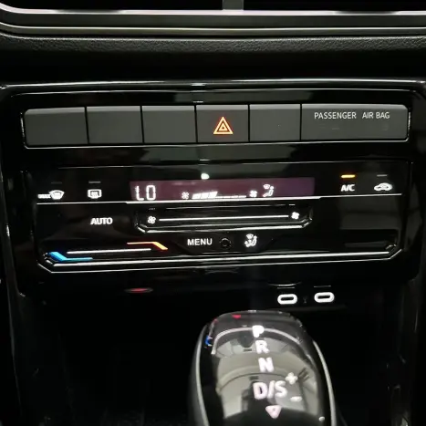 VOLKSWAGEN T-Cross 1.4 4P 250 TSI FLEX HIGHLINE AUTOM�TICO, Foto 13