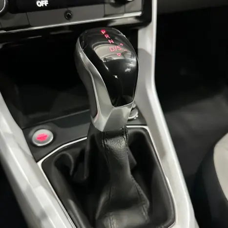 VOLKSWAGEN T-Cross 1.4 4P 250 TSI FLEX HIGHLINE AUTOM�TICO, Foto 16