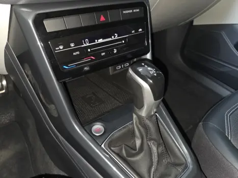 VOLKSWAGEN T-Cross 1.4 4P 250 TSI FLEX HIGHLINE AUTOM�TICO, Foto 8