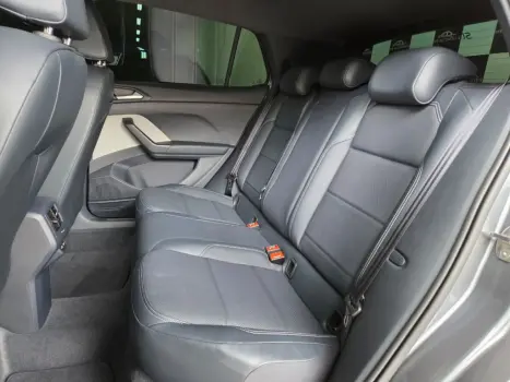 VOLKSWAGEN T-Cross 1.4 4P 250 TSI FLEX HIGHLINE AUTOM�TICO, Foto 12