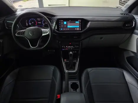 VOLKSWAGEN T-Cross 1.4 4P 250 TSI FLEX HIGHLINE AUTOM�TICO, Foto 13