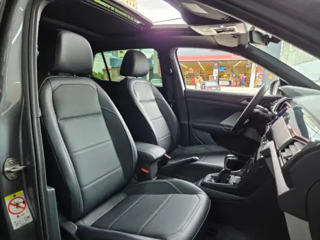 VOLKSWAGEN T-Cross 1.4 4P 250 TSI FLEX HIGHLINE AUTOM�TICO, Foto 18