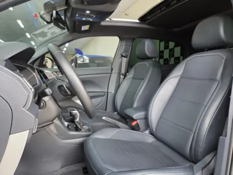 VOLKSWAGEN T-Cross 1.4 4P 250 TSI FLEX HIGHLINE AUTOM�TICO, Foto 19