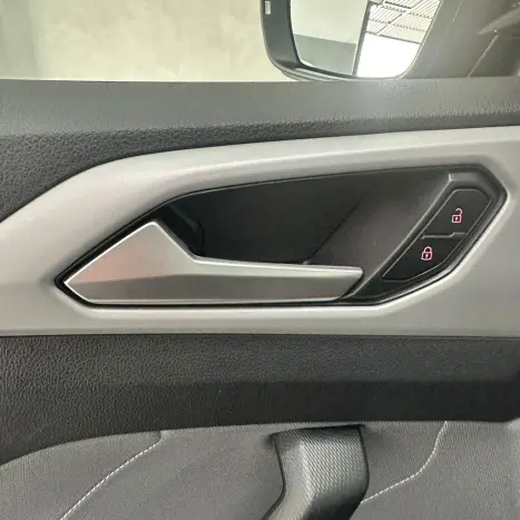 VOLKSWAGEN T-Cross 1.0 4P 200 TSI FLEX COMFORTLINE AUTOM�TICO, Foto 19