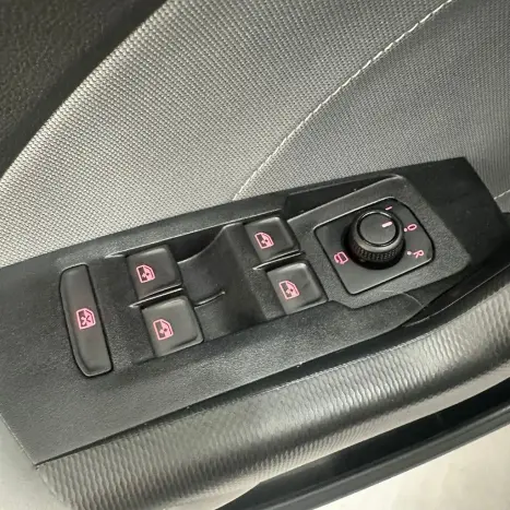 VOLKSWAGEN T-Cross 1.0 4P 200 TSI FLEX COMFORTLINE AUTOM�TICO, Foto 22