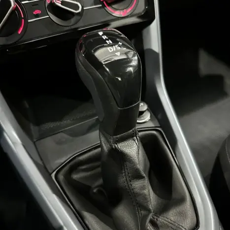 VOLKSWAGEN T-Cross 1.0 4P 200 TSI FLEX, Foto 16